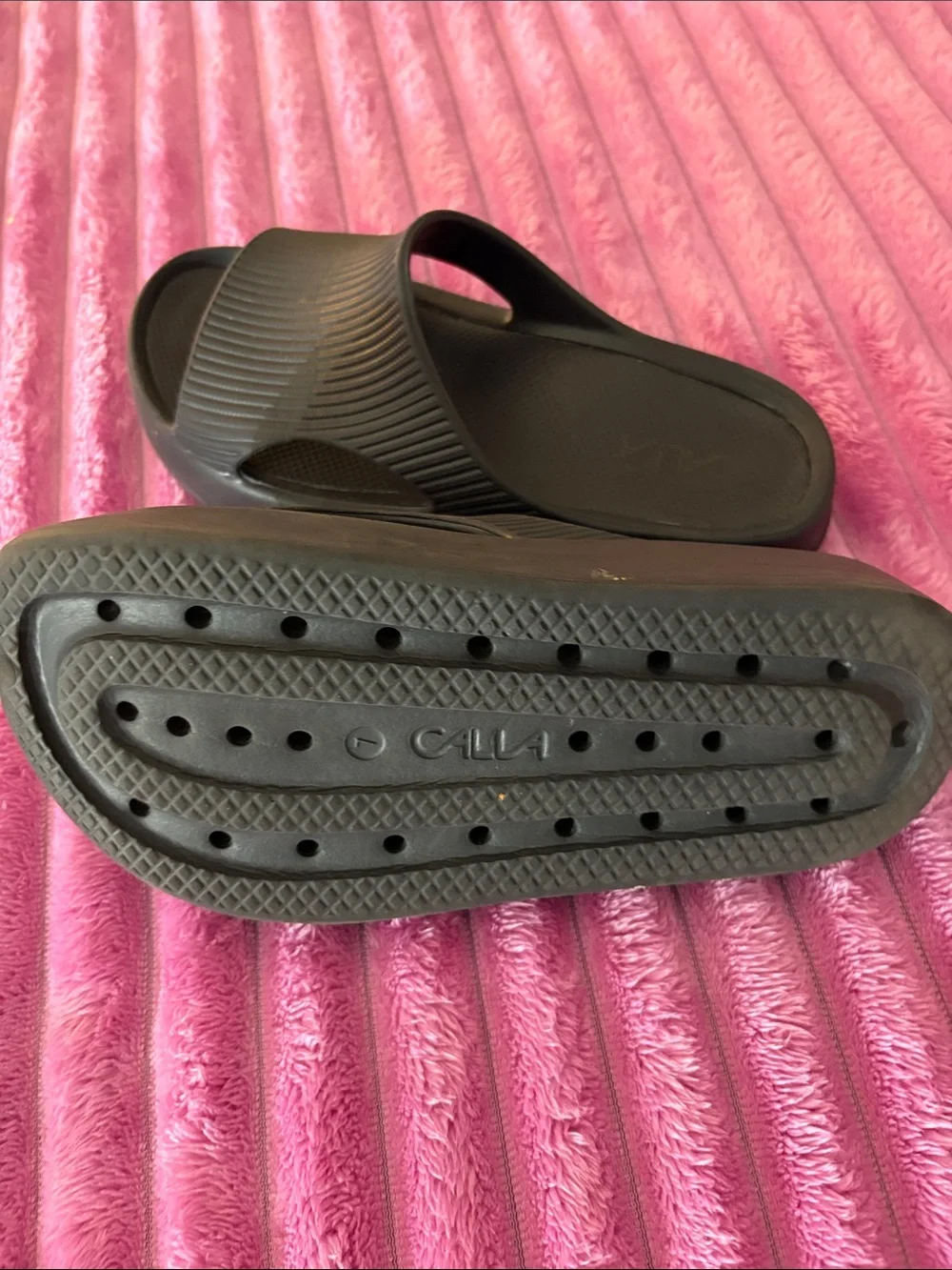 Minimalist Black Slide Sandals - Picture 2 of 2